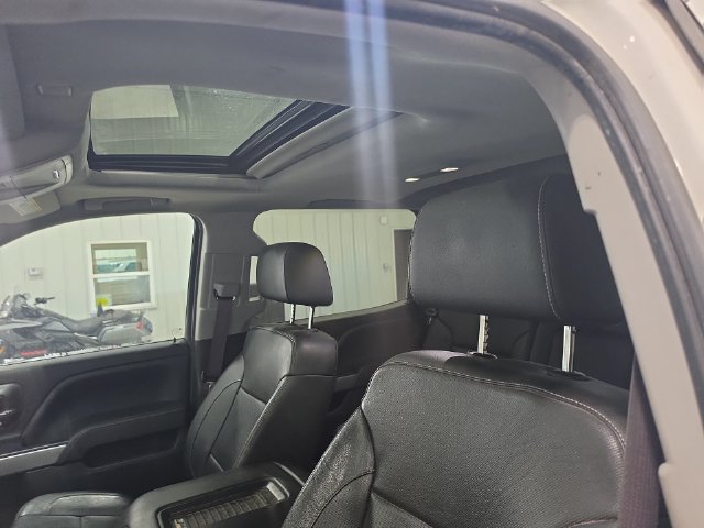 Used 2017 Chevrolet Silverado 1500 LTZ Z71 w/ LTZ Plus Package AWD/4WD image 14