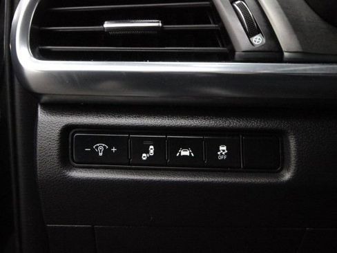 Used 2022 Kia Telluride LX image 16