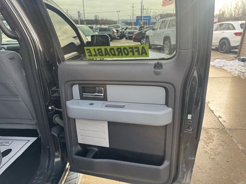 Used 2013 Ford F150 XLT w/ Luxury Equipment Group image 16