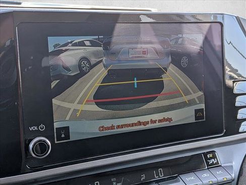 Used 2025 Toyota Camry LE FWD image 20