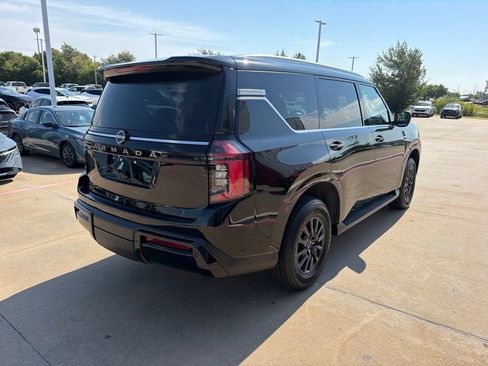 Used 2026 Nissan Armada SV AWD/4WD image 5