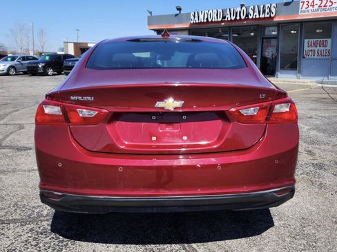 Used 2018 Chevrolet Malibu LT w/ Driver Confidence Package FWD image 10