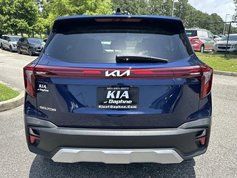 Used 2026 Kia Seltos LX FWD image 3