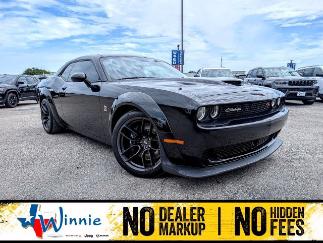 Used 2022 Dodge Challenger R/T Scat Pack RWD image 1