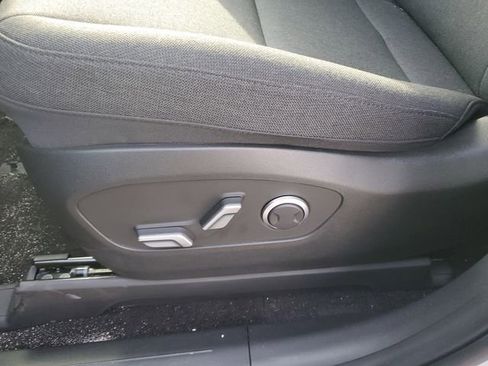 New 2026 Hyundai Ioniq 9 SE image 17