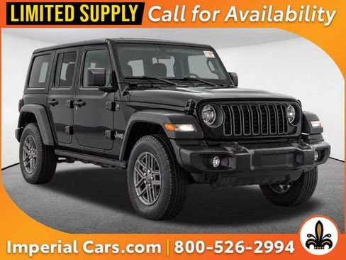 Used 2025 Jeep Wrangler Unlimited Sport AWD/4WD image 1