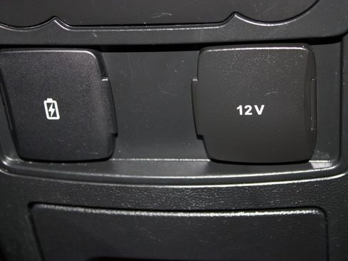Used 2023 Ford Explorer XLT w/ Equipment Group 202A AWD/4WD image 35