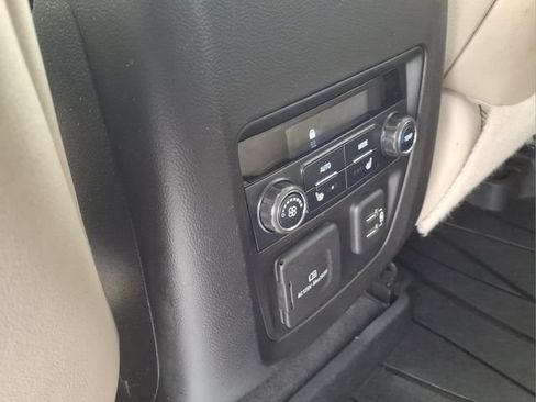 Used 2020 Buick Enclave Premium w/ Sun and Sites Package FWD image 19