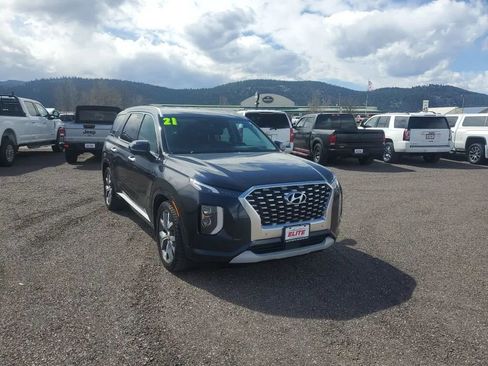 Used 2021 Hyundai Palisade Limited w/ Winter Package AWD/4WD image 4