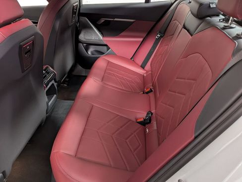 Used 2025 BMW 530i xDrive image 43