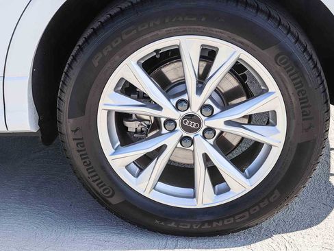 Used 2025 Audi Q3 2.0T Premium w/ Convenience Package image 12