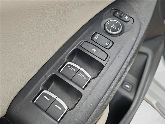 Used 2018 Honda Accord EX image 11
