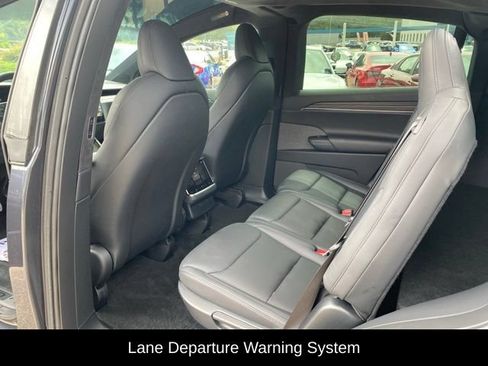 Used 2024 Tesla Model X AWD/4WD image 8