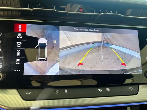 Used 2025 Jeep Wagoneer S Launch Edition image 32