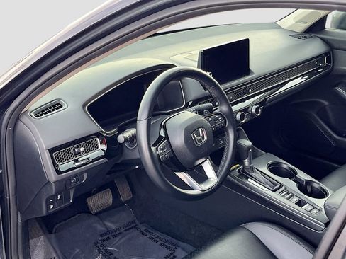 Used 2024 Honda Civic Touring image 9