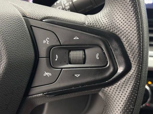 Used 2024 Chevrolet Trax LT image 17