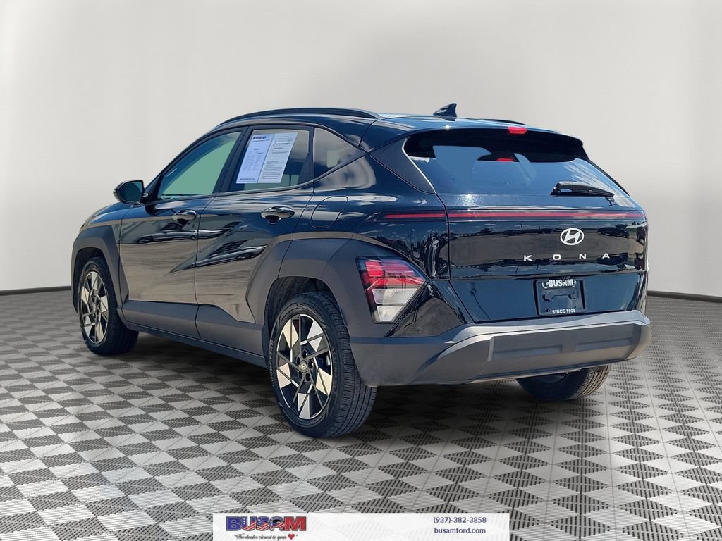 Used 2024 Hyundai Kona SEL FWD image 3