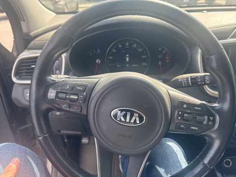 Used 2016 Kia Sorento SX FWD image 11