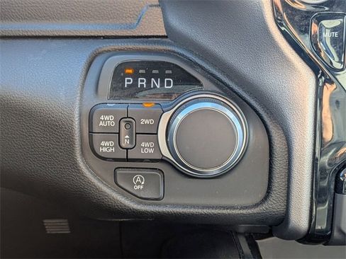 Certified 2025 RAM 1500 Big Horn image 16