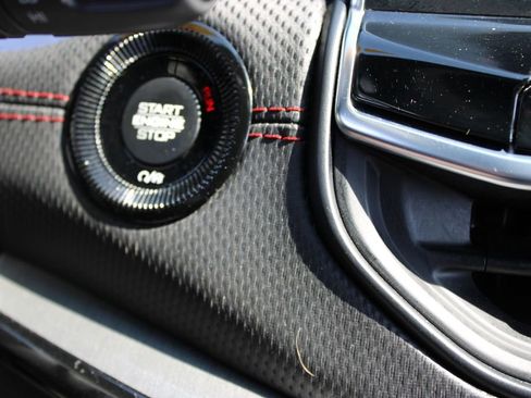 Used 2025 Jeep Compass Trailhawk image 39