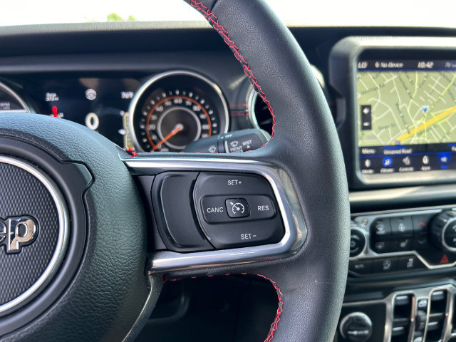 Used 2023 Jeep Gladiator Rubicon w/ Cold Weather Group AWD/4WD image 15