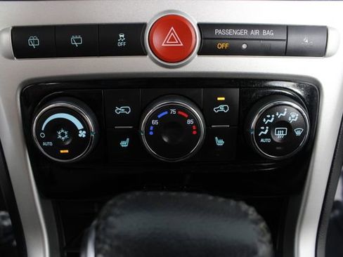 Used 2012 Chevrolet Captiva Sport LT w/ Convenience Package image 5