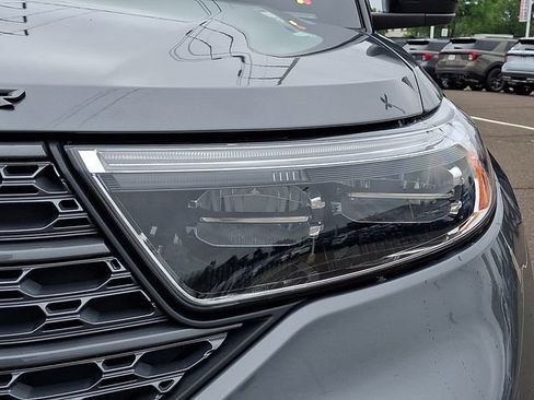 Certified 2023 Ford Explorer XLT w/ Equipment Group 202A AWD/4WD image 9