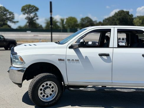 Used 2016 RAM 2500 Tradesman w/ Chrome Appearance Group AWD/4WD image 11