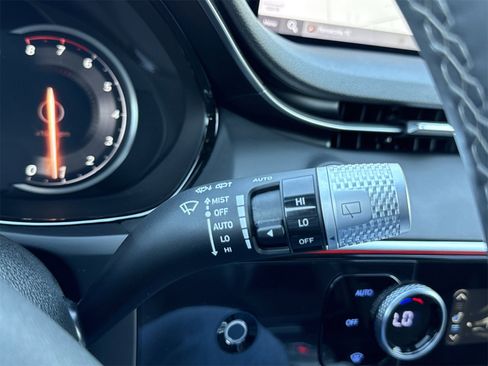 Used 2023 Genesis GV70 3.5T Sport w/ Winter Weather Package image 23