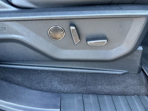 Used 2025 Ford F150 Lariat w/ Equipment Group 502A High image 15