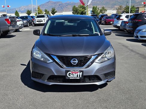 Used 2019 Nissan Sentra S image 11