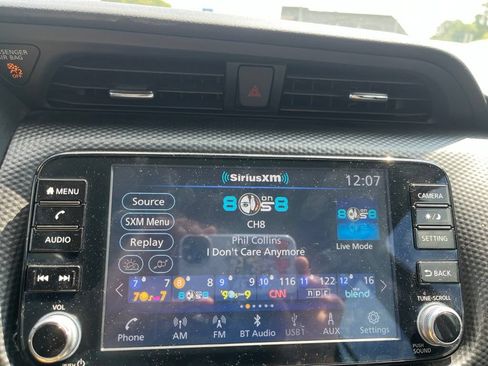 Used 2021 Nissan Kicks SV FWD image 17