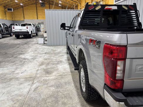 Used 2022 Ford F250 XLT w/ XLT Value Package AWD/4WD image 9