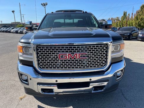 Used 2015 GMC Sierra 3500 Denali w/ Duramax Plus Package image 9