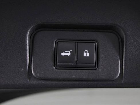 Certified 2021 Nissan Rogue SV w/ Premium Package AWD/4WD image 19