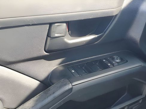 Used 2024 Toyota Tacoma SR5 image 38