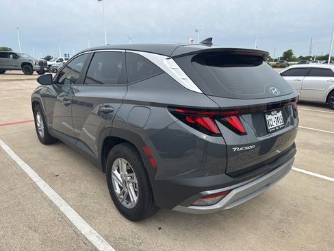 Used 2025 Hyundai Tucson SE FWD image 4