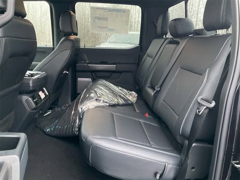 New 2025 Ford F150 Lariat w/ Equipment Group 501A Mid image 14