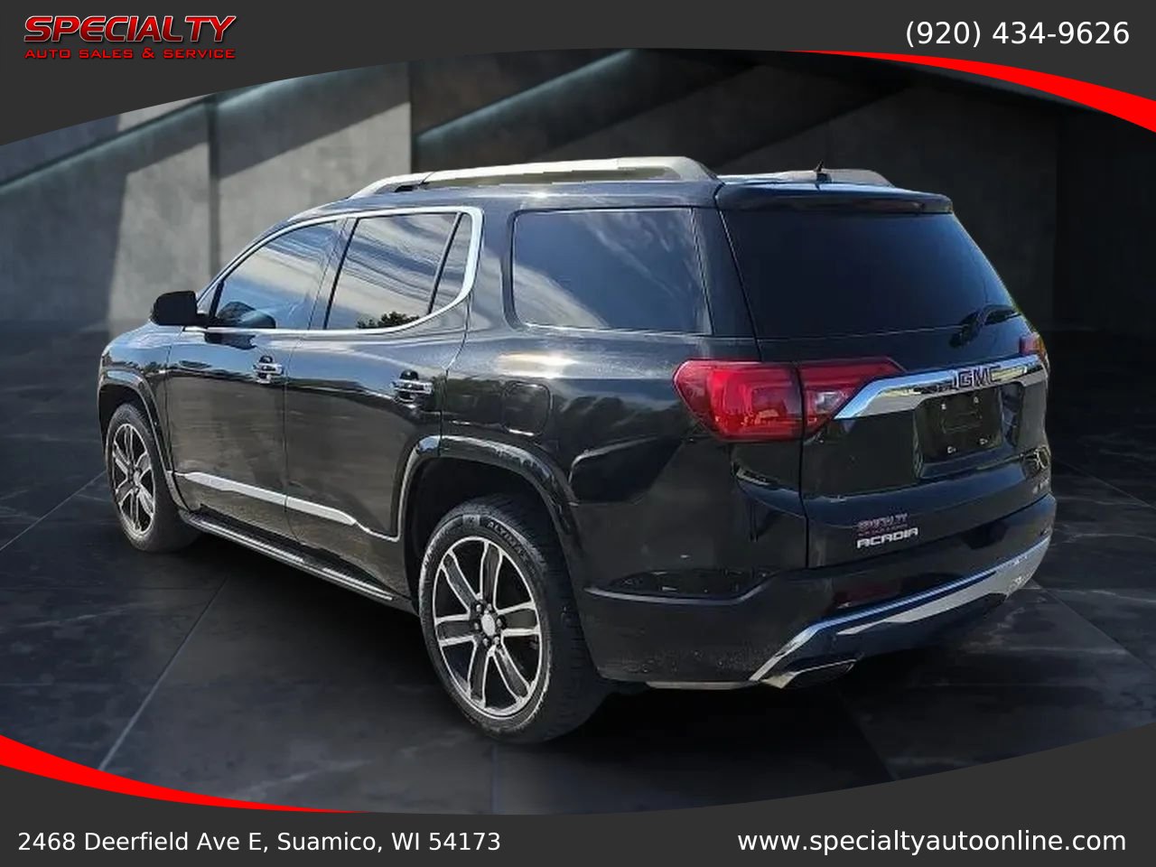 Used 2017 GMC Acadia Denali w/ Technology Package AWD/4WD image 4