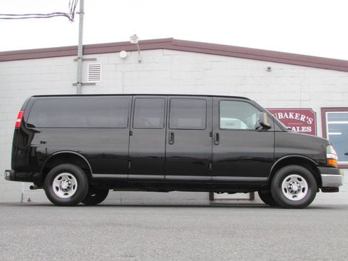 Used 2016 Chevrolet Express 3500 LT w/ LT Preferred Equipment Group RWD image 1