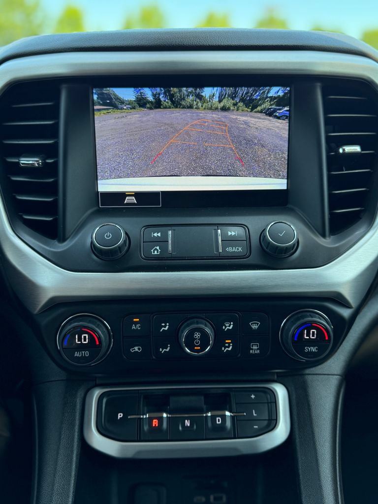 Used 2023 GMC Acadia SLT AWD/4WD image 19