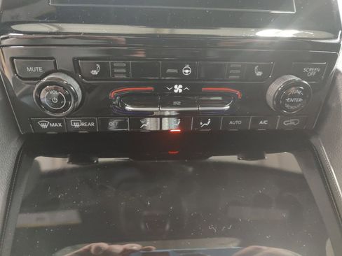 New 2025 Jeep Grand Cherokee L Altitude image 24