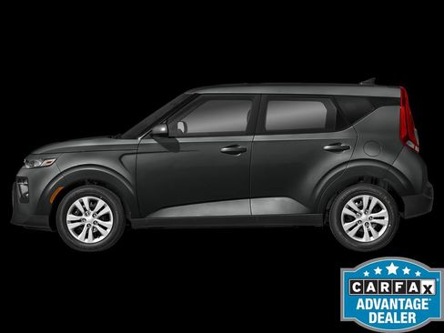 Used 2022 Kia Soul LX w/ Technology Package image 3
