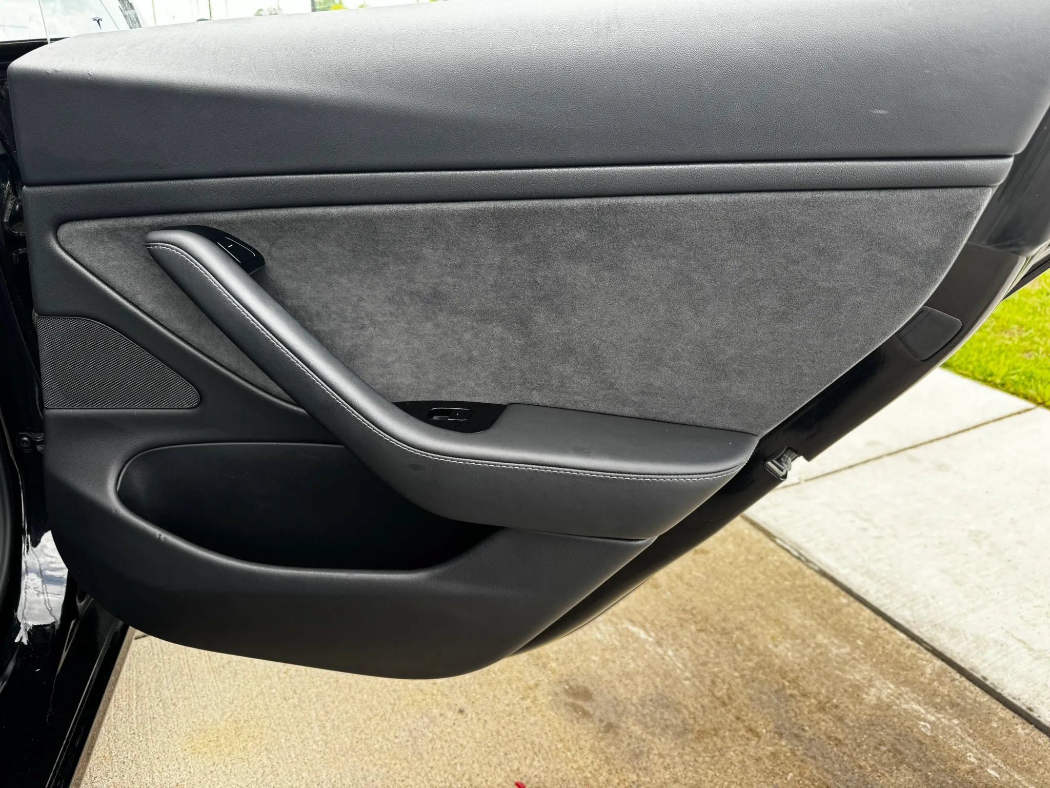 Used 2018 Tesla Model 3 Long Range AWD/4WD image 16