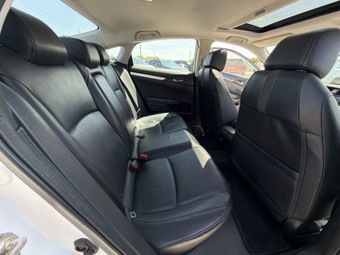 Used 2019 Honda Civic EX-L image 12