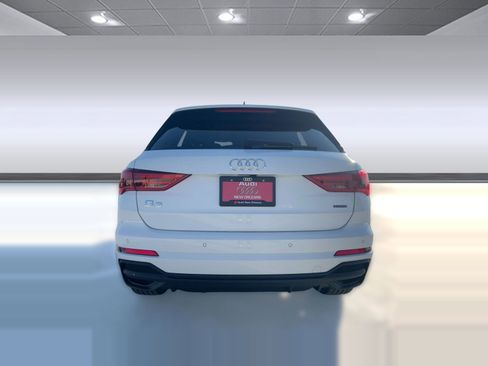New 2025 Audi Q3 2.0T Premium image 10