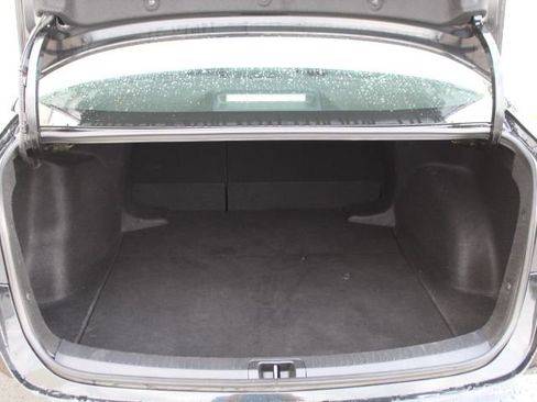 Used 2022 Toyota Corolla LE image 37