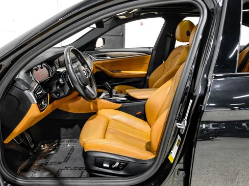 Used 2017 BMW 540i RWD image 14