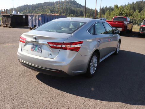 Used 2015 Toyota Avalon XLE Touring FWD image 5