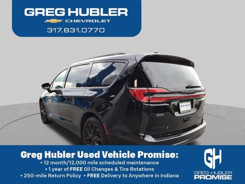 Used 2025 Chrysler Pacifica Limited FWD image 11